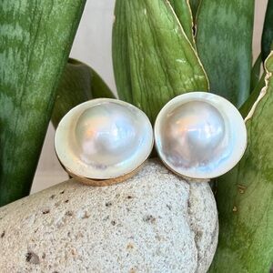 14 karat gold and pearl earrings